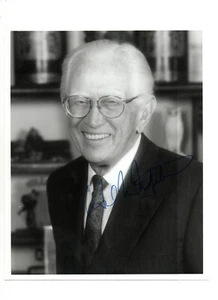 SIGNED photo of Ohio Senator Howard Metzenbaum - was in U.S. Senate for 19 years - Picture 1 of 3