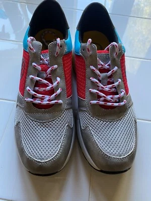 Tênis feminino Guess couro multicolorido e estanho, vermelho, amarelo, tamanho 9 - Imagem 1 de 4