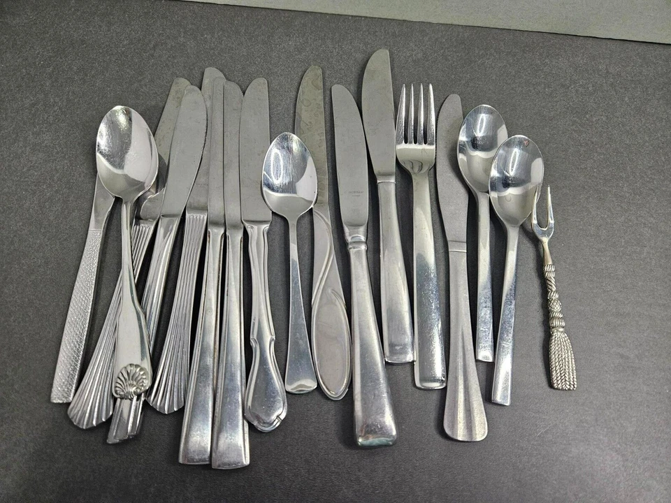 Surtido de cubiertos leer descripción a continuación 17 piezas Foto 1 de 1