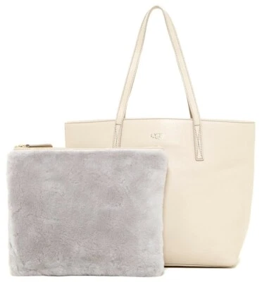 Bolso de hombro UGG Sera de cuero para mujer con bolsa de lana de oveja Foto 1 de 4