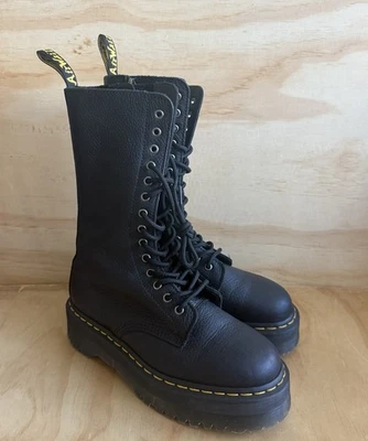 Botas de Cuero Dr. Martens 1B99 Quad 14 Ojos Negras Talla US’s Hombre’s 8/Mujer’s Foto 1 de 4