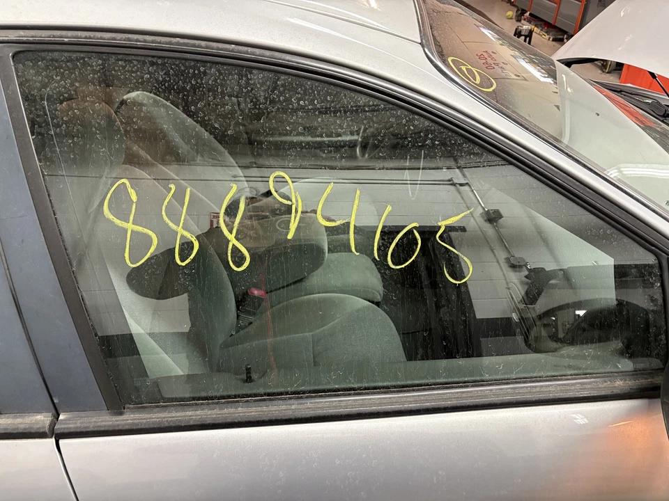 Front Door Glass/window FORD TAURUS RH PASSENGER 1996-2007 - Image 1 of 1