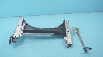 MERCEDES--BENZ W108 280SE W109, MONTAJE RIEL ASIENTO DELANTERO IZQUIERDO Foto 1 de 4