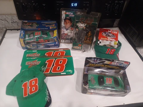 Nascar 18 BOBBY LABONTE COLLECTION !! Cover