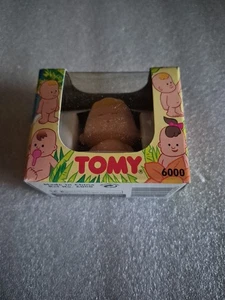 VINTAGE 1990'S - TOMY REF 6000 - TINKLE TOTS PEE PEE BABY BOY WITH BOTTLE - Picture 1 of 6