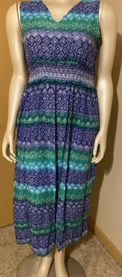 size Large Light Green/Blue Smocked Waist Maxi Dress from Seventh Avenue new - Image 1 of 4
