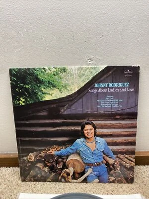 33 rpm vinyl Johnny Rodriguez - Image 1 of 4