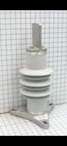 Hitachi Q018Sa015A Type Xps Station Class 18kv Surge Arrester - Picture 1 of 1