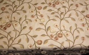 Tessuto Covington Dixie Bella Rosa 22"L x 50"L Ricamato Decoratore Floreale - Foto 1 di 5