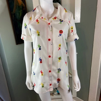 Vintage 70s Embroidered Floral Dagger Collar Shirt Top Blouse Tunic Polyester - Image 1 of 4