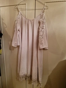Shein - Beige cold shoulder dress with crochet detail & tassled hem - size L - Picture 1 of 4