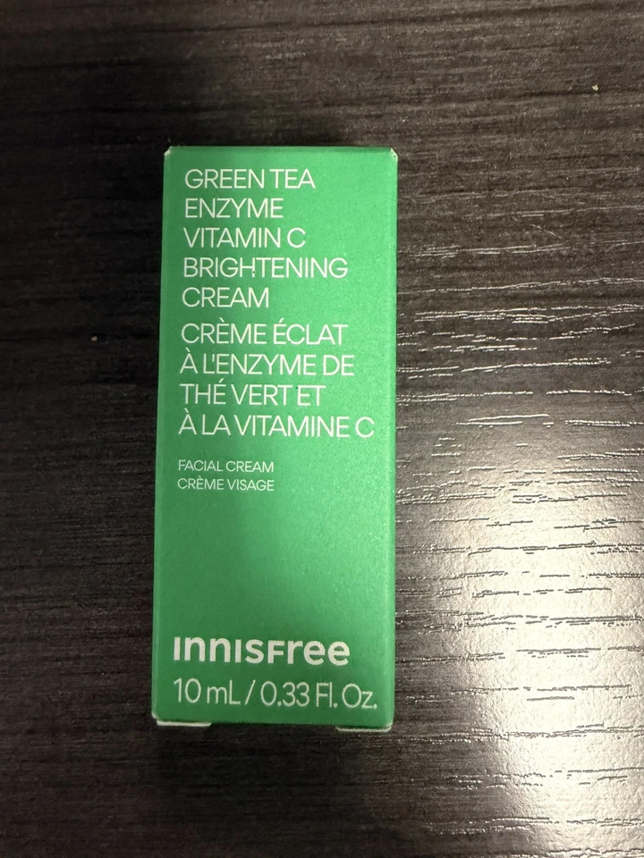 NUEVO Suero iluminador de viaje Innisfree enzima de té verde vitamina C 10 ml/0,33 oz Foto 1 de 4