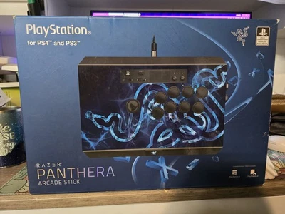 Palo arcade Razer Panthera para PS4/PS3 Foto 1 de 4