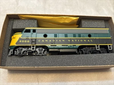 ATHEARN HO 3025 CANADIAN NATIONAL" F7A DUMMY LOCOMOTIVE #6500 NIB - Image 1 of 4