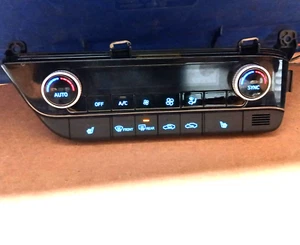 2020-2023 OEM Hyundai Elantra HVAC Digital Temp Climate Control Unit - Picture 1 of 7