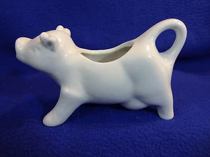 VINTAGE WHITE PORCELAIN COW CREAMER - Picture 1 of 4