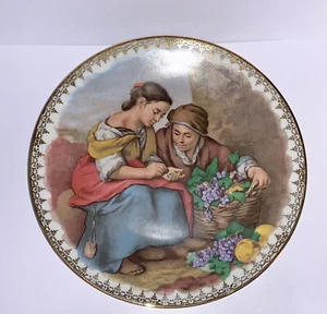JWK Feinporzellan Western Germany Frauen mit Trauben 7 3/4 cm Goldrand 1930er - Bild 1 von 6