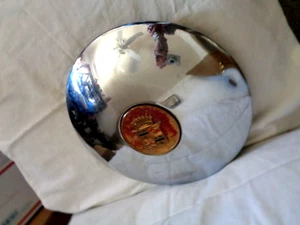 1930s-1940s CADILLAC CHROME🎇 DOG DISH HUB W/CENTER EMBLEM DRIVE QUALITY - Picture 1 of 7