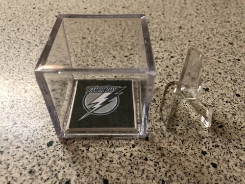 Tampa Bay Lightning Custom NHL Stanley Cup Champions Hockey Ring Display Case Cover