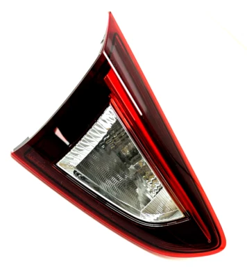 Luz trasera interior Kioto 132-18383 OEM 2015-2024 Mazda 2 1,5 L modelo europeo Foto 1 de 4