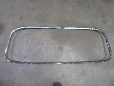 1949-1952 Chevrolet Styleline 2 portas sedã interior janela traseira acabamento enfeite  - Imagem 1 de 4