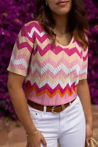 Rosa Streifen Chevron Pointelle Strick V-Ausschnitt Kurzarm Pullover - Bild 1 von 8
