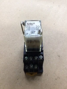 Omron MY4N-D2 Relay 24VDC Coil 14 Pin Relay 24 VDC W/Base #4066I143 - Picture 1 of 3