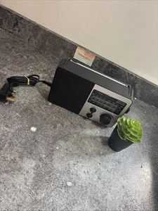 Portable Radio by Lloytron - Picture 1 of 5