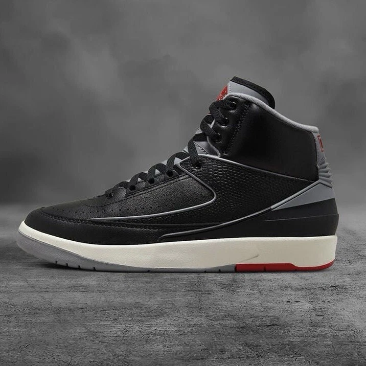 Sapato Air Jordan 2 retrô preto cimento tamanho 9.5 masculino DR8884-001 - Imagem 1 de 4