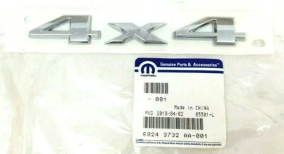 Jeep Compass 2017-2020 4x4 puerta levadiza trasera escotilla cromo placa de identificación emblema nuevo OEM Foto 1 de 4