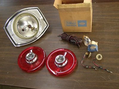 Lentes de lámpara de luz trasera personalizadas 500 Ford Galaxie 1965 OEM + 1 bisel de carcasa Foto 1 de 4