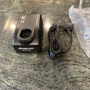 Snap On CTC772A 14,4 V Lithium Batterie Ladegerät - Bild 1 von 5