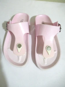 Capelli New York Youth Girl's Pink Rubber Buckle Sandals Size 33 - Picture 1 of 6