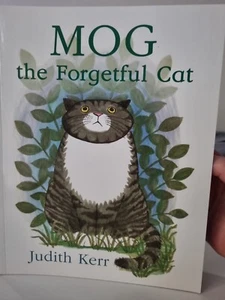 mog the forgetful cat- Childrens Paperback Book - Picture 1 of 2