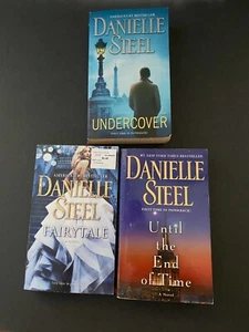 Danielle Steel Lot of 3 Paperback books Undercover , Fairytale , Until the end  - Foto 1 di 6