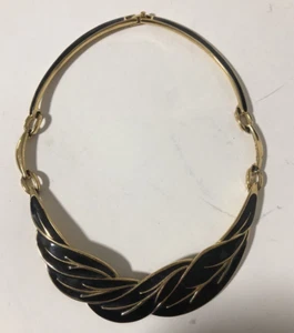 Collar Gargantilla Monet Vintage Tono Dorado Negro Esmalte Hojas - Imagen 1 de 8