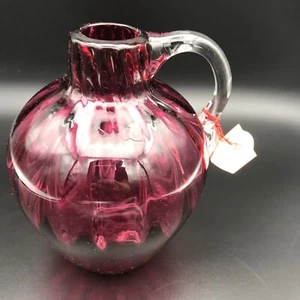 Vintage Pilgrim Glass Hand Blown Cranberry Optic Applied Handle 6 Inch Vase - Picture 1 of 10