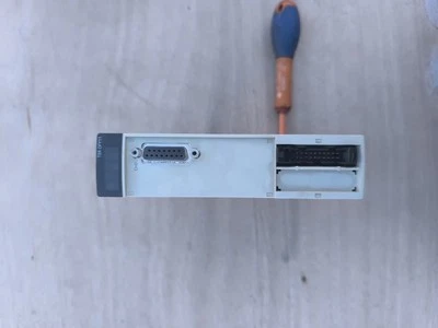 Automate SCHNEIDER TSX CFY11 Processeur TSX PREMIUM - Photo 1/3