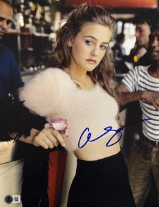 Alicia Silverstone Signed 11x14 Photo Clueless Authentic Autograph Beckett - Picture 1 of 2