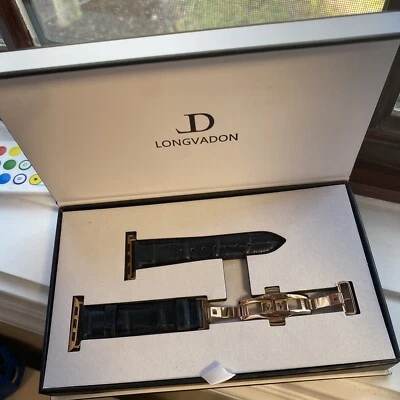 Correa de reloj Apple Longvadon de cuero negro con oro rosa Foto 1 de 3