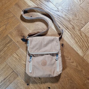 Bandolera plegable Kipling marrón claro - Imagen 1 de 16
