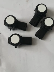 4x Mercedes PDC Parksensor A2239054210 Q3 - Weis - Bild 1 von 5