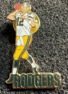 Green Bay Packers Aaron Rodgers Die Cut Player  Image Collector Pin - Picture 1 of 1