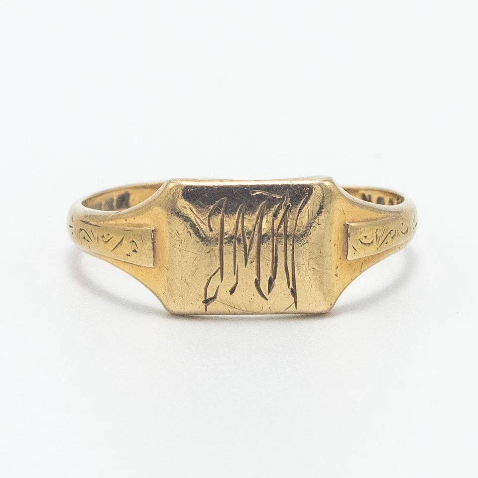 Edwardian Style Engraved “JMW” Rectangular Signet Ring 9ct Yellow Gold M 1/2 - Image 1 of 4