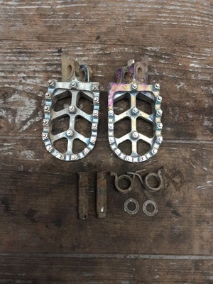 2010 10 10-13 本田 CRF250 CRF250R 售后市场脚钉左 BR-701 — 第 1/4 张图片