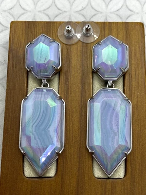 Pendientes Kendra Scott Perla en tono plata ágata encaje azul iridiscente Foto 1 de 4