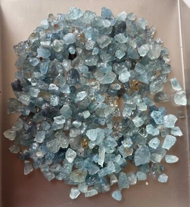 Lot 419 cts Natural Blue Colour Aquamarine Rough - Picture 1 of 5