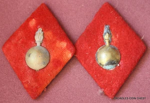 PAIR FUSILIER COLLAR BADGES WORLD WAR TWO PERIOD EUROPEAN? SPAIN #RCA7 - Foto 1 di 4