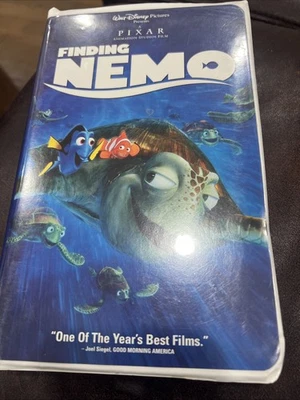 Finding Nemo (VHS, 2003) Pre Owned - Image 1 of 4