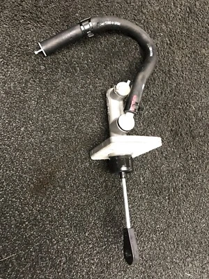 NUEVO CILINDRO MAESTRO DE EMBRAGUE PARA HYUNDAI I30 1.4 1.6 2.0 CRDi iBLUE  Foto 1 de 4